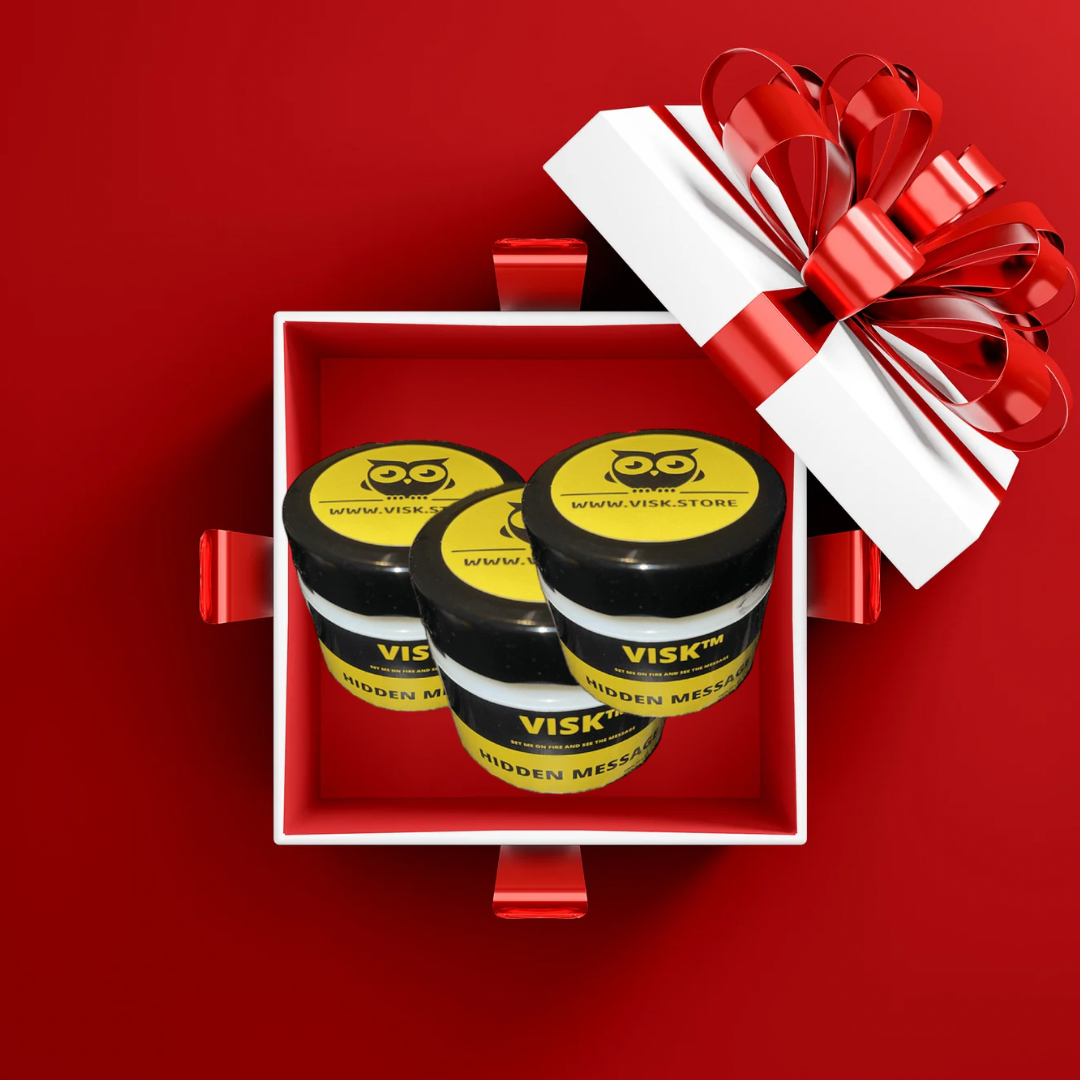 Три броя бурканчета със скрито послание